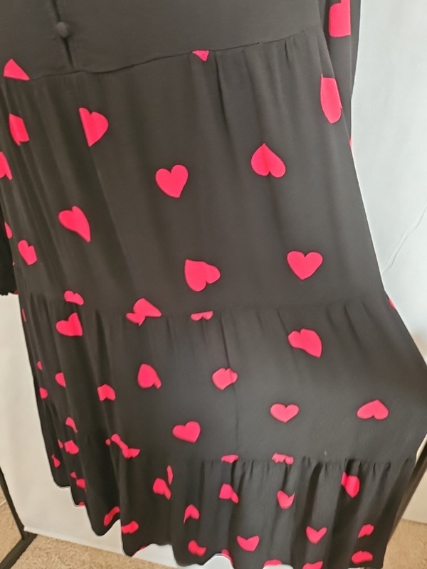 Loft Valentine Dress Women XS Black Red Heart Tiered Shift Midi Long Sleeve Love gallery