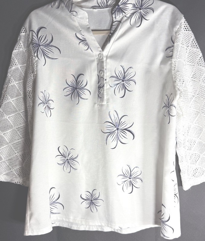 White Blue Lace Floral Collared Pullover Blouse 3/4 Sleeve Women’s L