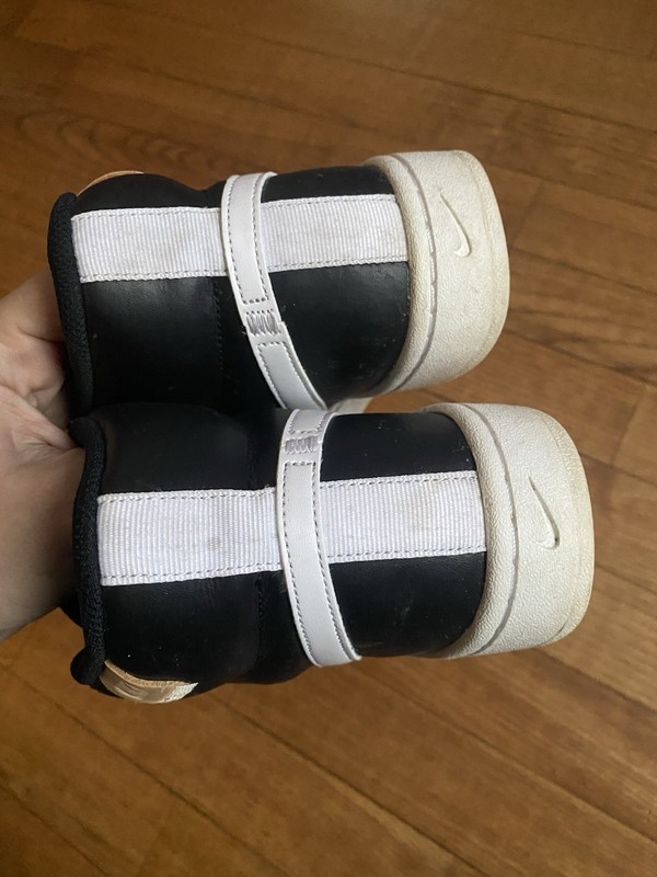 EUC Nike Court Royale 2 Mid Mens 8.5 Black White Shoes Athletic Gym CQ9179-001 gallery