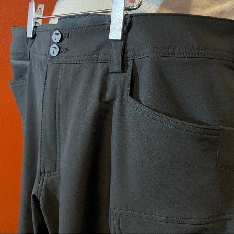 Truewerk Men's T2 Werkpant Black Technical Cargo Durable Performance Work Pants gallery