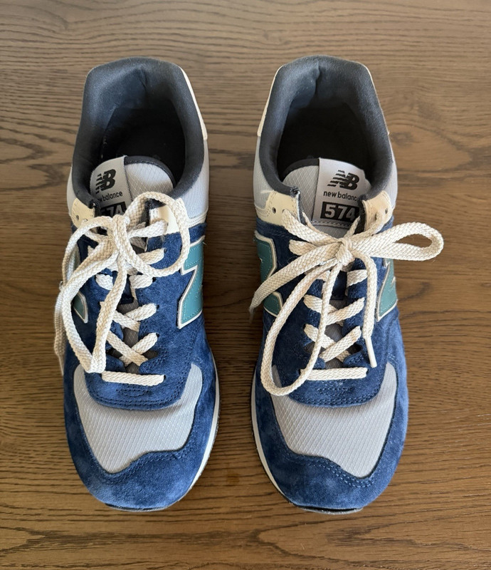 New Balance 574 Men’s Suede Low Top Lace-Up Sneakers Blue/Gray Colorblock