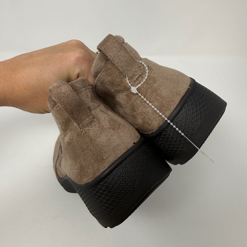 Earth Origins Dayana Taupe Suede Slip On Ankle Boots Womens 7.5 M Low Wedge NEW gallery