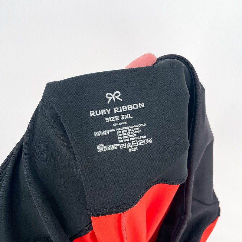 Ruby Ribbon Women’s 3X Sport Crop Leggings in Poppy Orange gallery