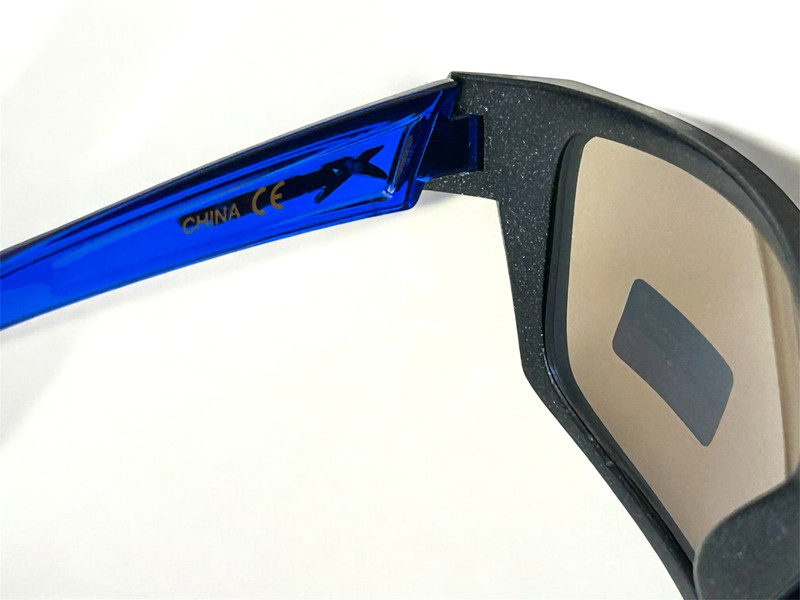 Stylish Unisex Sunglasses | UV400 / Polarized Options | Lightweight Polycarbonat gallery