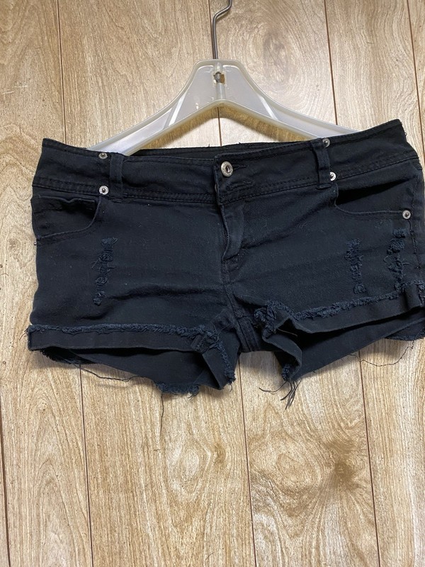 Blue Asphalt Women’s Jean Shorts Size 9 Dark Wash, Cuffed