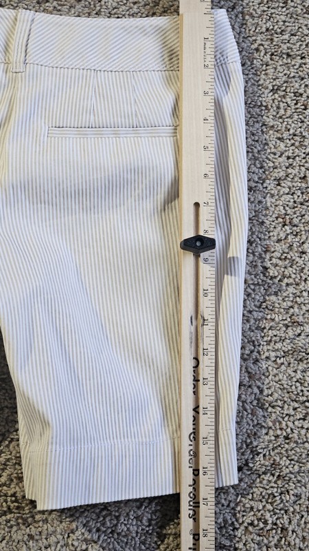 WHBM Womens Suit SIZE 0 Jacket Shorts Be8ge White Belt Loops Career Cotton gallery