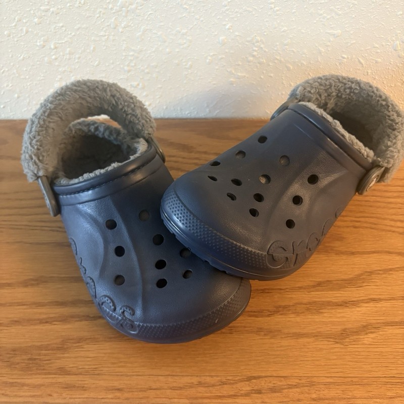 Crocs Unisex Adult Classic Baya Lined Fuzzy Strap Clogs Navy/Gray Lining W6/M4 gallery