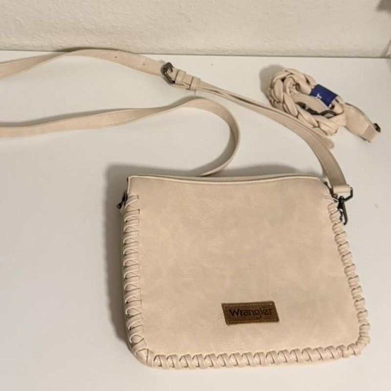 Wrangler Cream Whipstitch Crossbody Bag | Western Coastal Cowgirl Purse