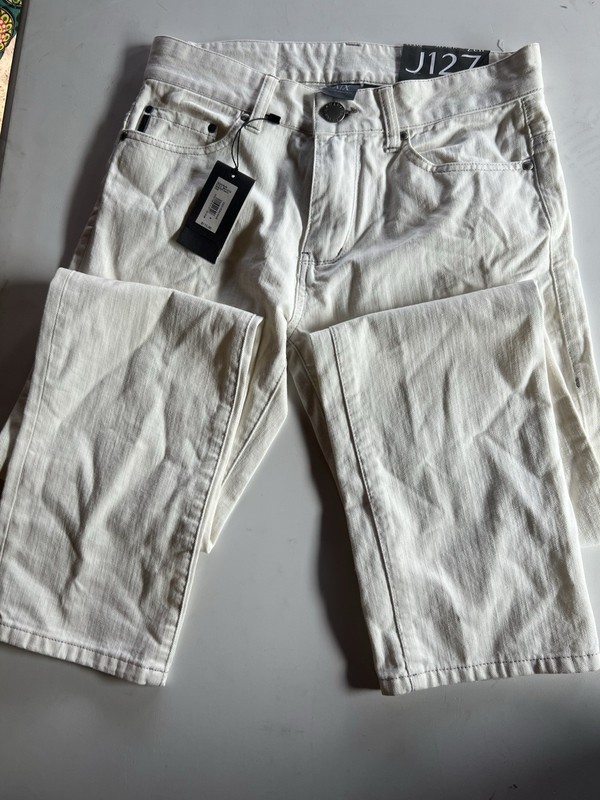 A|X Armani Exchange Men’s White Denim Jeans Slim Fit Straight Leg 5-Pocket