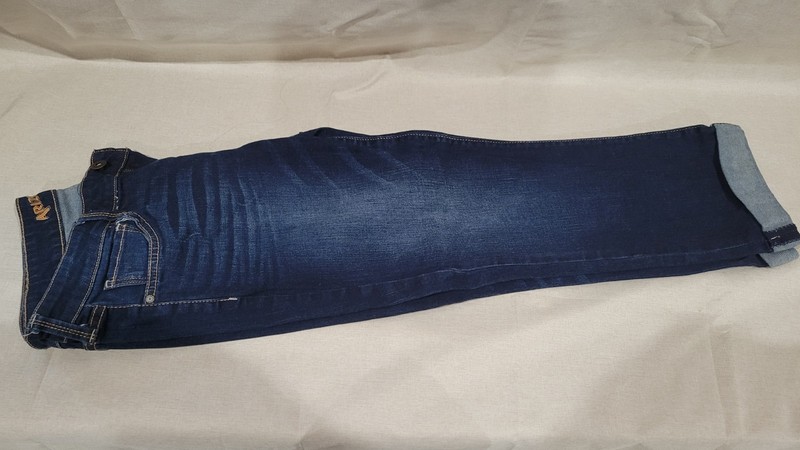 Arizona Jean Co. Women’s Blue Dark Wash Mid Rise Skinny Stretch Jeans 5-Pocket