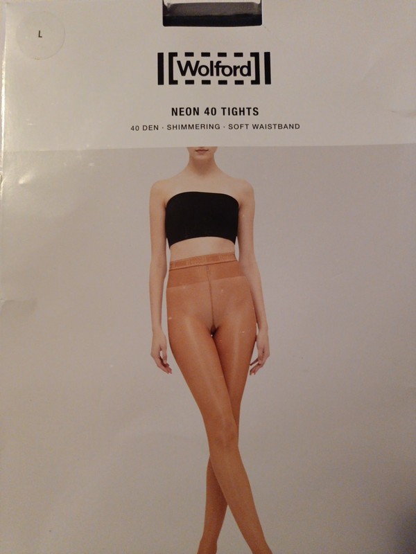 Wolford Neon 40 Black Large gallery