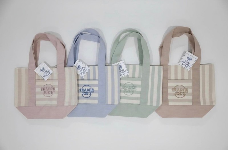 Trader Joe’s Mini Pastel Striped Canvas Tote Bag Limited Edition Set of 4