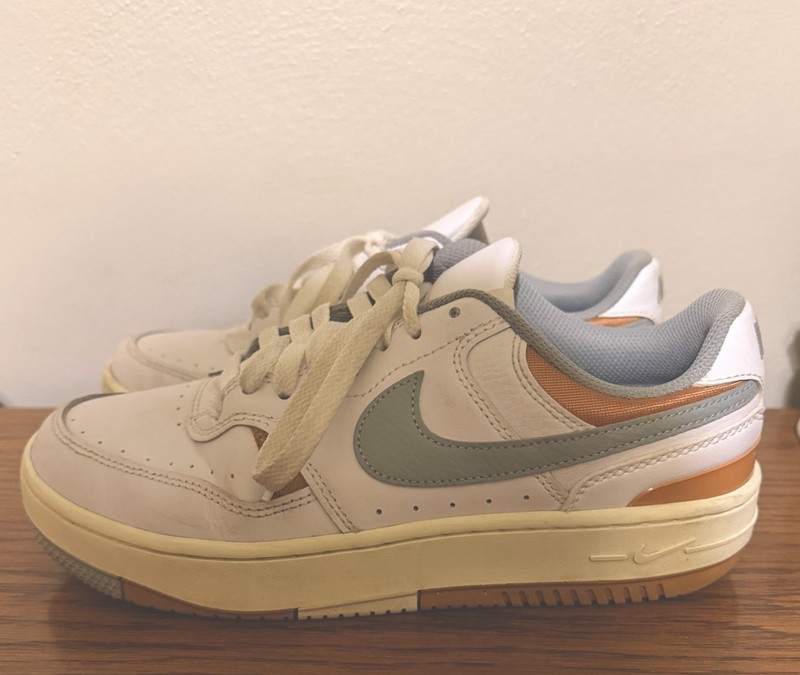 Nike DX9161-112 Low Top Lace-Up Athletic Sneakers White/Gray/Brown Pre-Owned