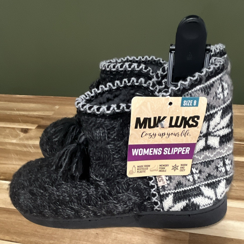 MUK LUKS Cozy Women’s Slipper Bootie Knit Faux Fur Lined Tassel Black/Gray 8
