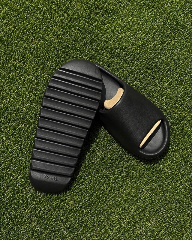 YZY Yeezy Slide YS-01 Black w/ BAG 6-11M gallery