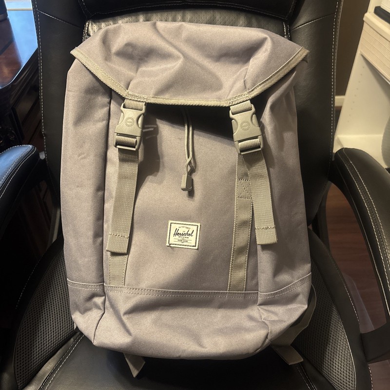 HERSCHEL Supply Co Gray IONA Backpack Hiking School Bag EUC Excellent! grey