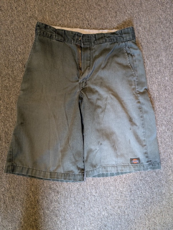 Vintage Dickies Loose Fit Shorts Mens 32 Green Baggy Wide Leg Skateboard 90s Y2K