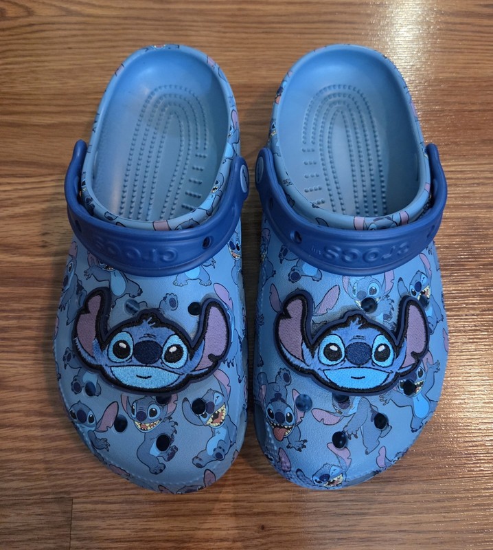 Crocs x Disney Stitch Women’s 7 Men’s 5 Classic Clog Slides Blue