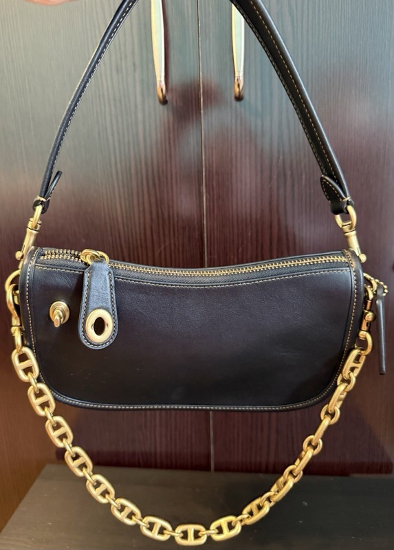 Coach Small Black Shoulder Bag Zip Top, Detachable Chain Strap, Gold Hardware gallery