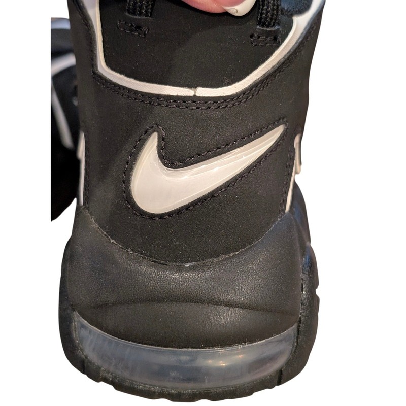 Nike Air More Uptempo Black/White Youth Size 6 (GS) Sneakers gallery