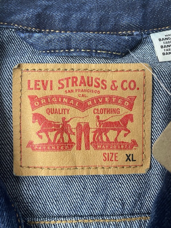 Levi's Men’s Original Denim Trucker Jacket Sz: XL Colusa Dark Wash MSRP $89.50 gallery