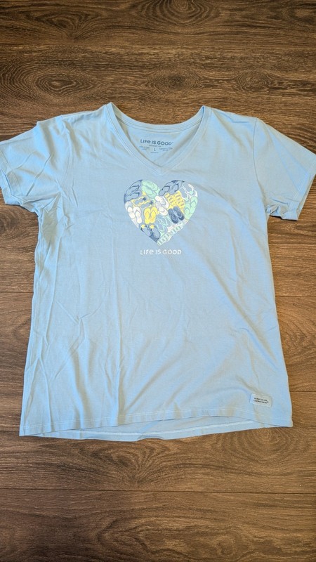 Life Is Good Womens Large L Light Blue Heart Graphic V-Neck Short Sleeve Tee