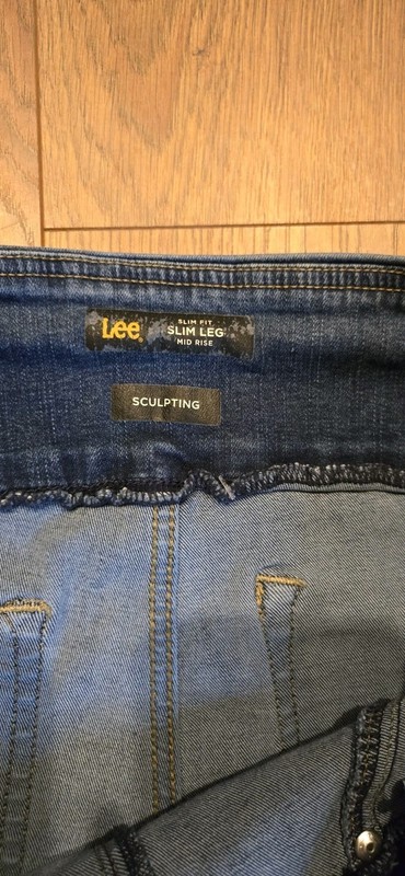 Lee Sculpting Slim Leg Pull-On Jeans Women's Size 14 Medium Mid Rise Stretch gallery