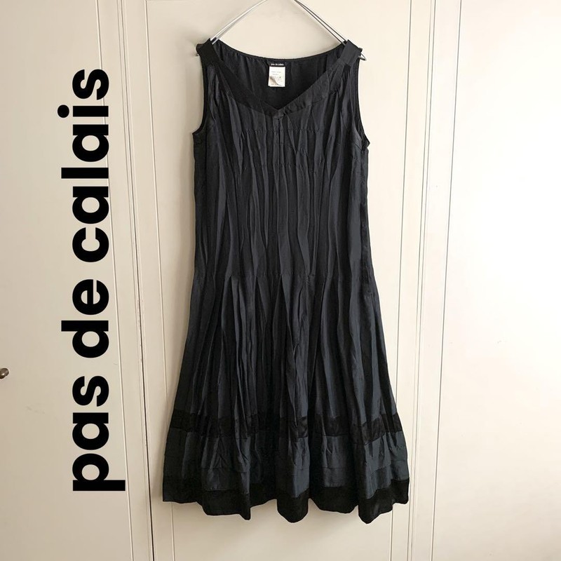 Pas de Calais Crinkle Silk Sleeveless Dress Black Size F Shoulder 33cm 13in