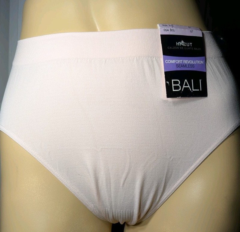NOS NWT Bali Women's Smoothing Hi-Cut Underwear Pale Pink Size 6/7 gallery