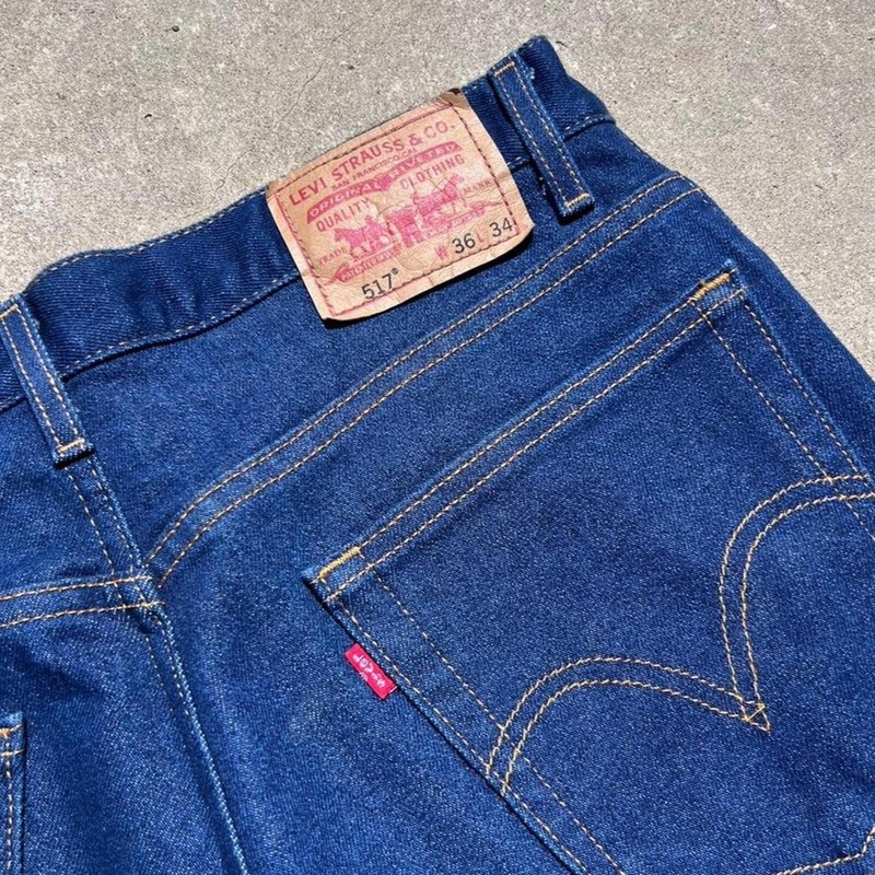 Vintage 00s y2k Levi’s 517 blue bootcut jeans