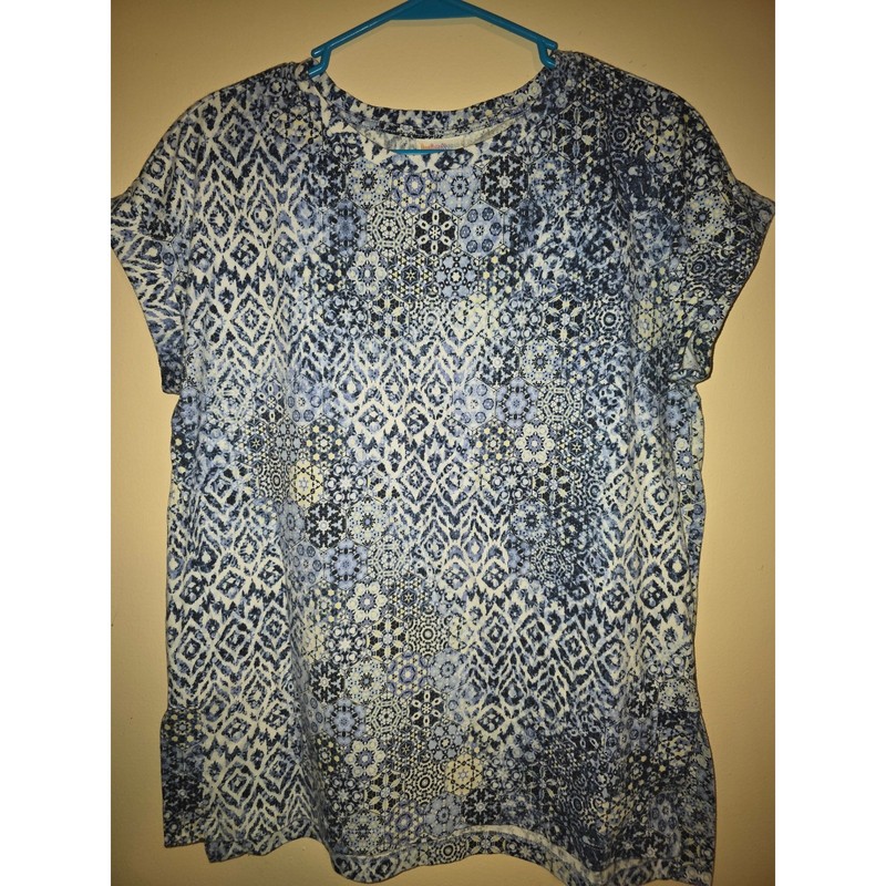 LuLaRoe Irma Tunic Top Womens Small Blue White Geometric Mosaic Short Sleeve S