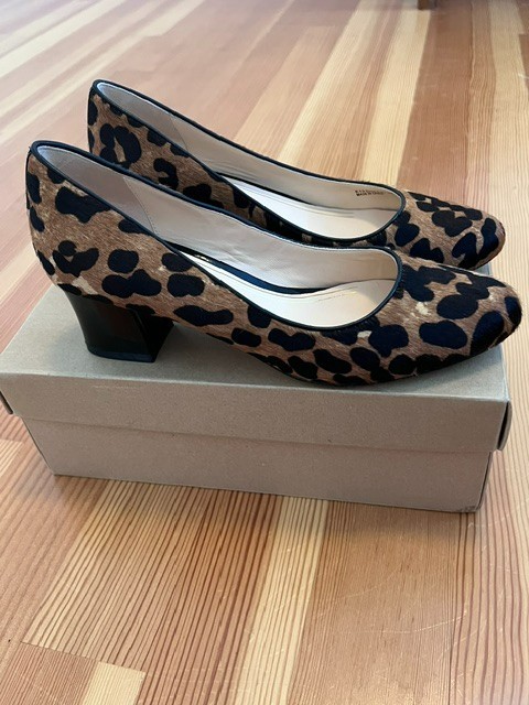Cole Haan Chelsea Ocelot Haircalf Block Heel – Sz9 – EUC!