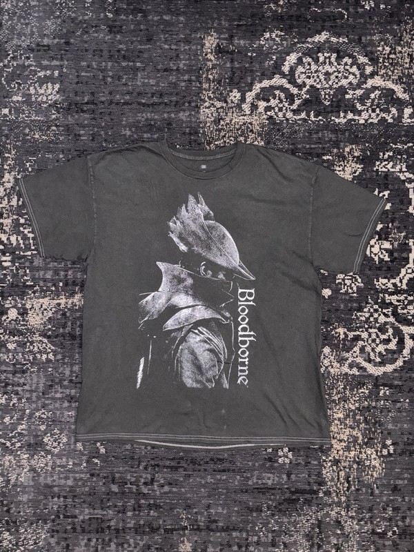Bloodborne Hunt Your Nightmares Video Game Shirt Size 2XL Ripple Junction
