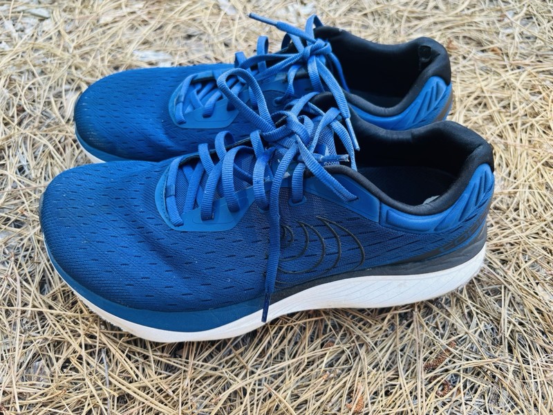 Topo Athletic Atmos Men’s Size 11 ‘Navy/White’ Running Shoes 5MM Drop