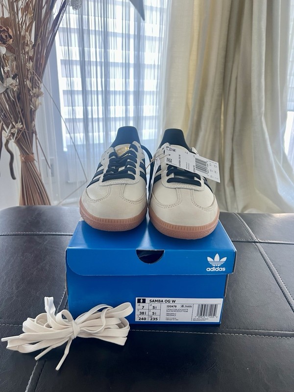 adidas Samba OG Cream White Sand Strata (Women's) ID0478 Women's Size 7 gallery