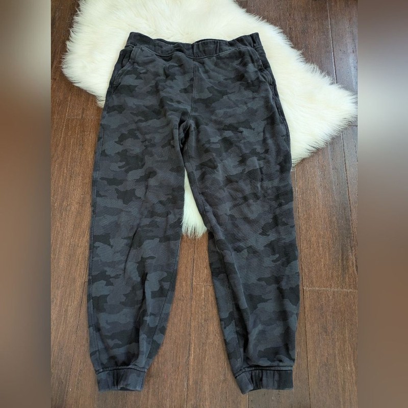 Lululemon Relaxed High-Rise Jogger Heritage 365 Camo Deep Coal Multi Size 10