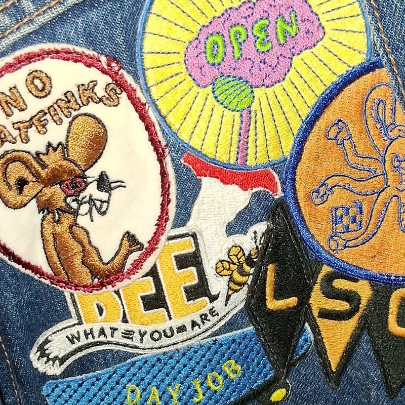 Levi Strauss & Co. Men’s Blue Button Front Denim Jacket Patch/Embroidered L gallery