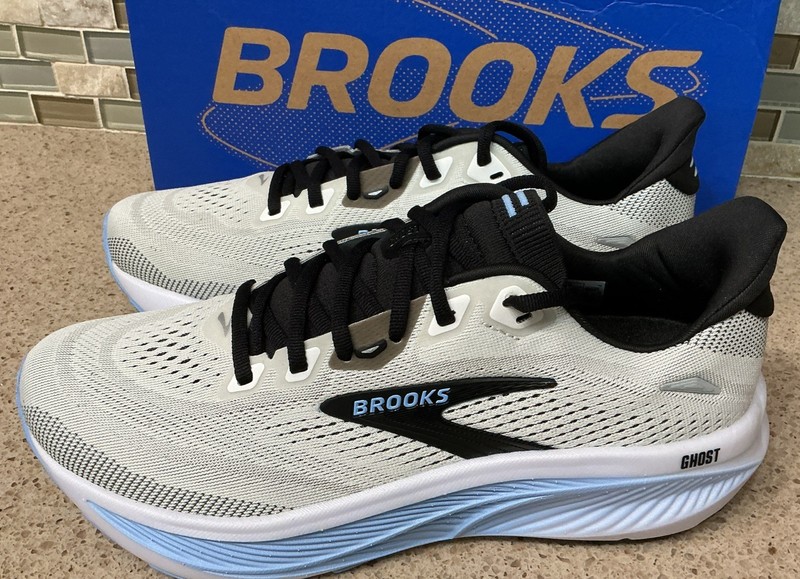 Brooks Ghost 18 Sneakers Mens Sz 8D Women’s Sz 9.5 Wide White Blue Black New gallery