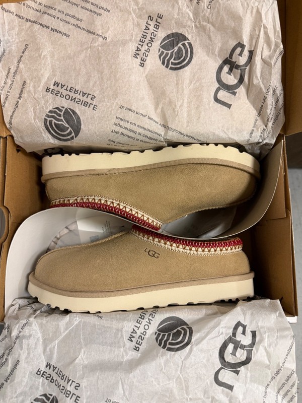 UGG Size 8 Women's Tasman Slipper - Chestnut gallery