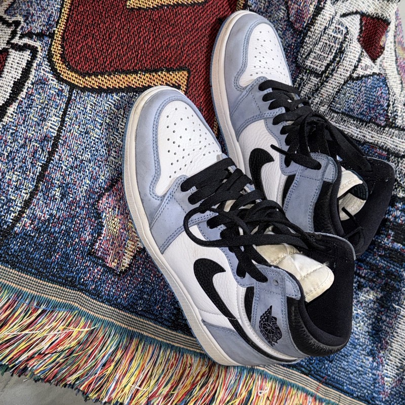 Jordan 1 Retro OG High University Blue- Size 7 /Lightly Used