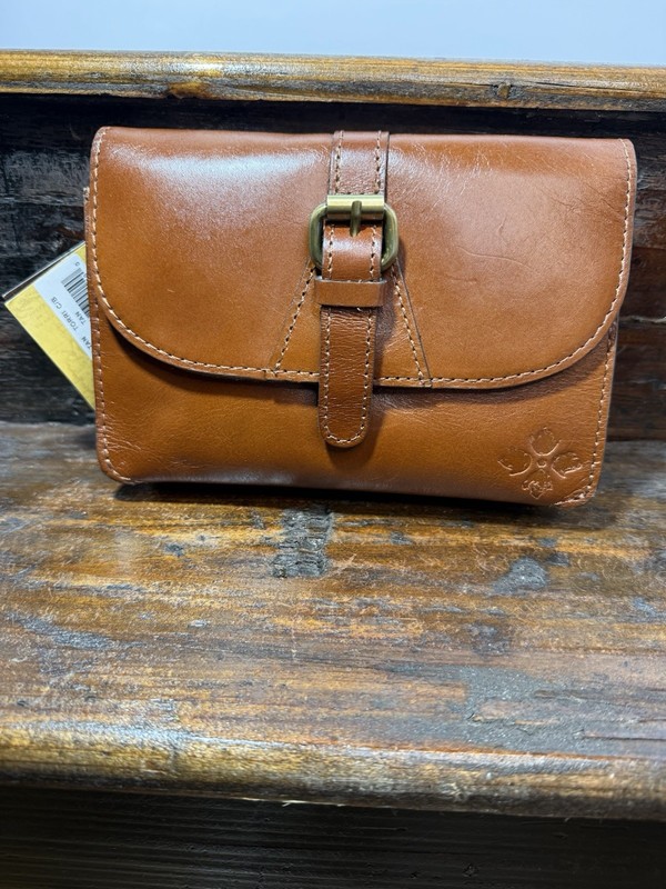 Patricia Nash NWT Women’s TORRI CROSSBODY BAG Tan MSRP $129 P06106