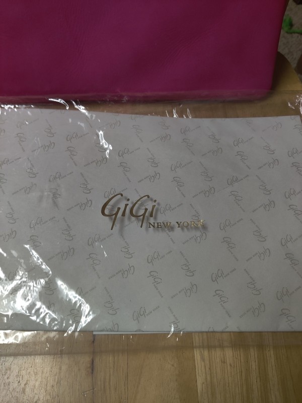 GiGi New York Pink Zip Clutch Solid Rectangle Gold Hardware Beige Lining gallery