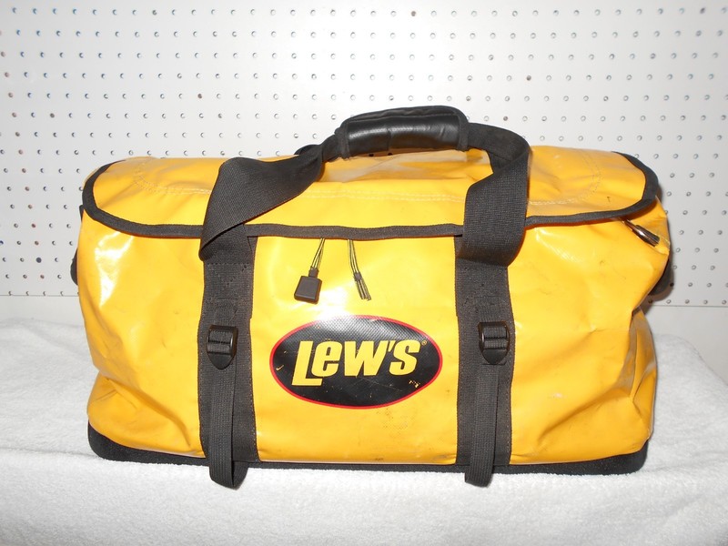 LEW’S SPEED BOAT EDITION HEAVY PVC WATERPROOF 23X13X12 DUFFEL BAG B2