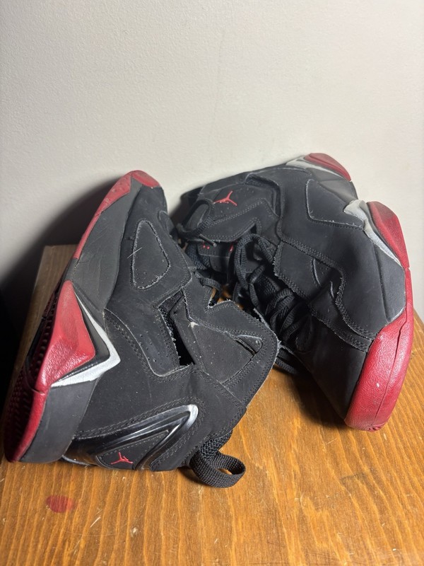NIKE AIR JORDAN TRUE FLIGHT BLACK- RED-METALLIC SILVER SZ 8.5 342964-062 Shoes gallery