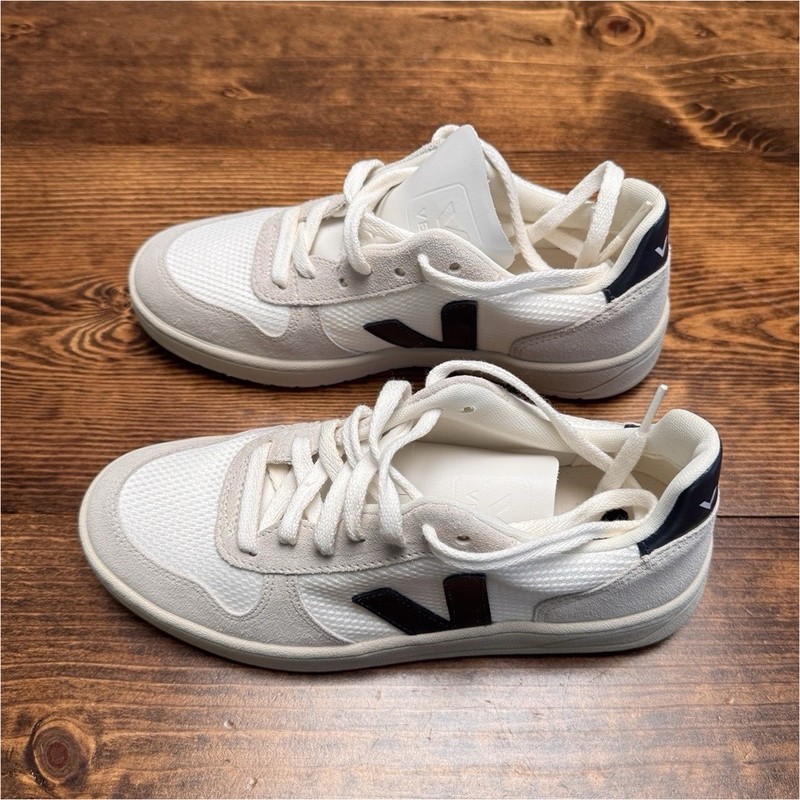 VEJA V-10 Women’s Mesh White/Nautico Size US 7 EU 38