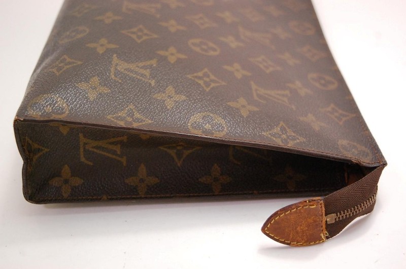 Louis Vuitton Monogram Canvas Poche Toilette Toiletry Pouch 26 0616a gallery