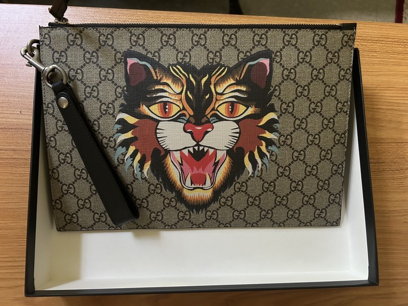 GUCCI Pouch GG Supreme Angry Cat Beige/Ebony/Black