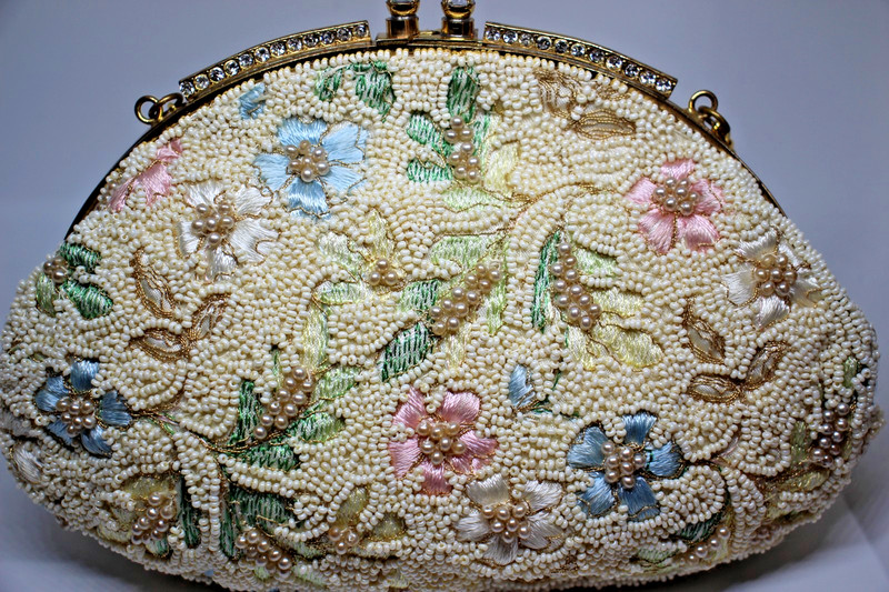 VTG Jolles Original Beaded Purse w/ Snap Closure & Mirror Accessory