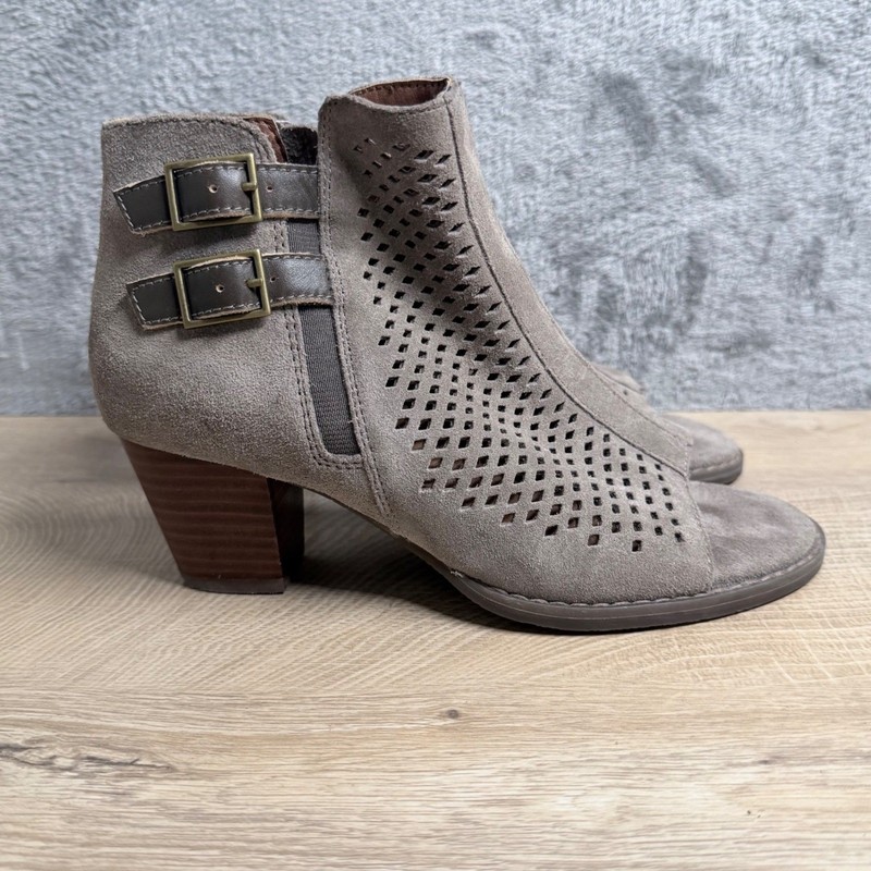 Vionic Chryssa Ankle Boots Size 5 Taupe Perforated Buckle Peep Toe Boho Western