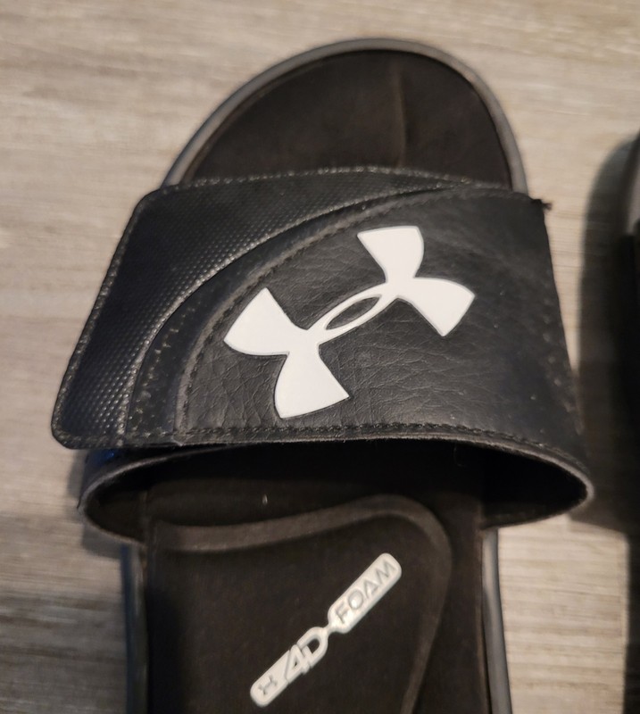 Boys Under Armour Slide Sandals - Size 4Y gallery
